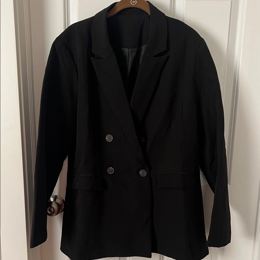 Elegant Black Double-Breasted Women's Blazer